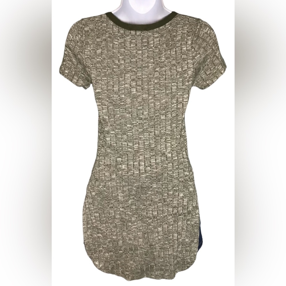 American Dream Olive Heather Curved Split Hem Tunic Shirt Size XSmall Juniors - Picture 2 of 6
